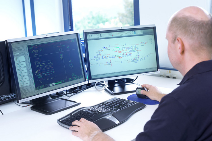 When making modifications, the electrical designer can use EPLAN Electric P8 to see whether the component in question has already been wired. 